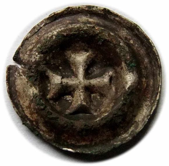 Brakteat Zakon Krzyżacki krzyż grecki (1)