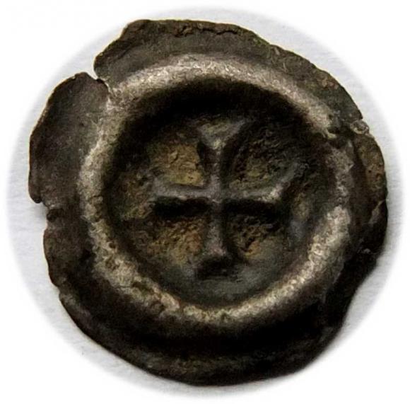 Brakteat Zakon Krzyżacki krzyż grecki (1)