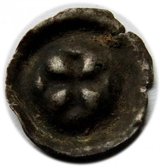 Brakteat Zakon Krzyżacki krzyż grecki (2)