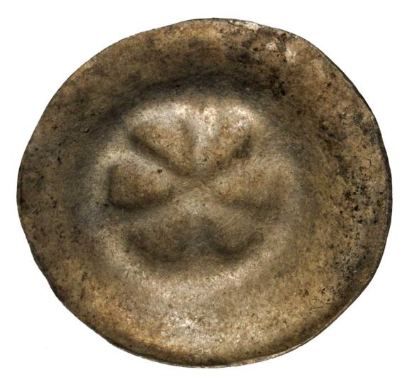 Brakteat Polska gwiazda koło kwiat (1)