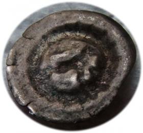 Obrazek 2 dla: Brakteat lew (gryf?)